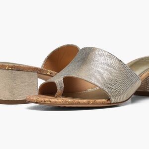 Donald Pliner Embossed Slides Platino 6.5 M